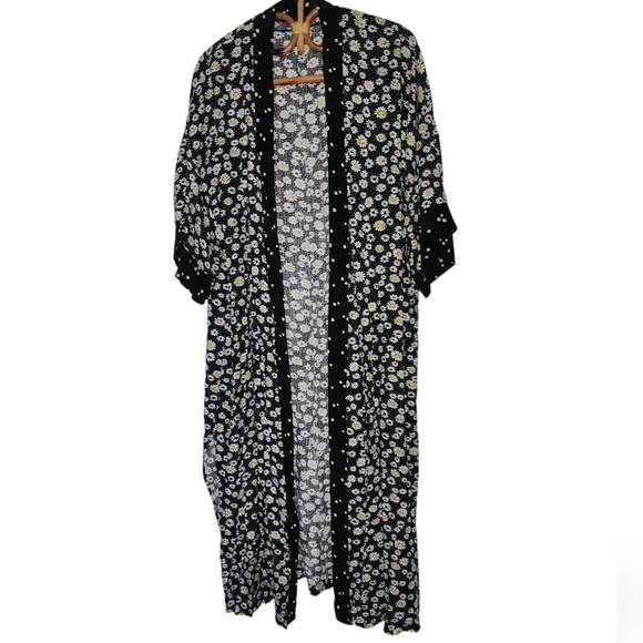 Long floral daisy maxi kimono - Picture 2 of 9